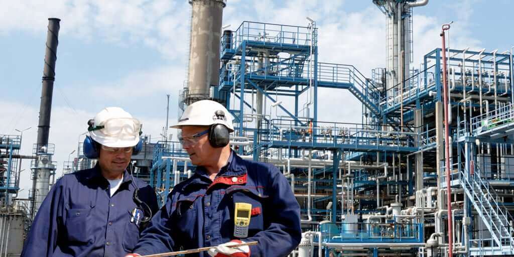 ارائه سیستم ها و راه حل های ایمنی، بازرسی و ارزیابی مخاطرات، صلاحیت ایمنی پیمانکاران و مسئولین ایمنی